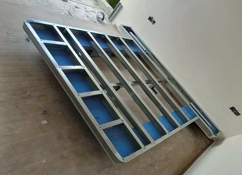 Ανακαίνιση κουζίνας – μεταλλικός σκελετός νησίδας με Guardex, Ζάκυνθος