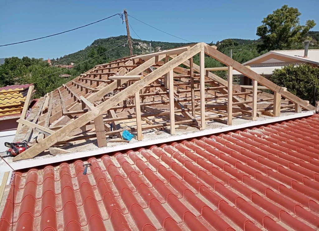 Ξύλινος όροφος, Knauf Guardex και τοίχος λίθου – Ζάκυνθος